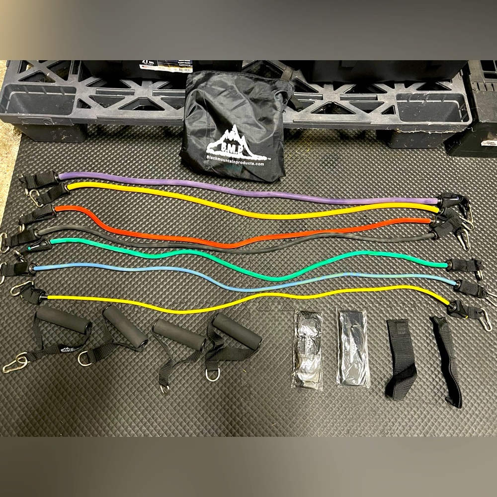 Black Mountain Products Stackable Resistance Band Set of 7 – With Accessories
